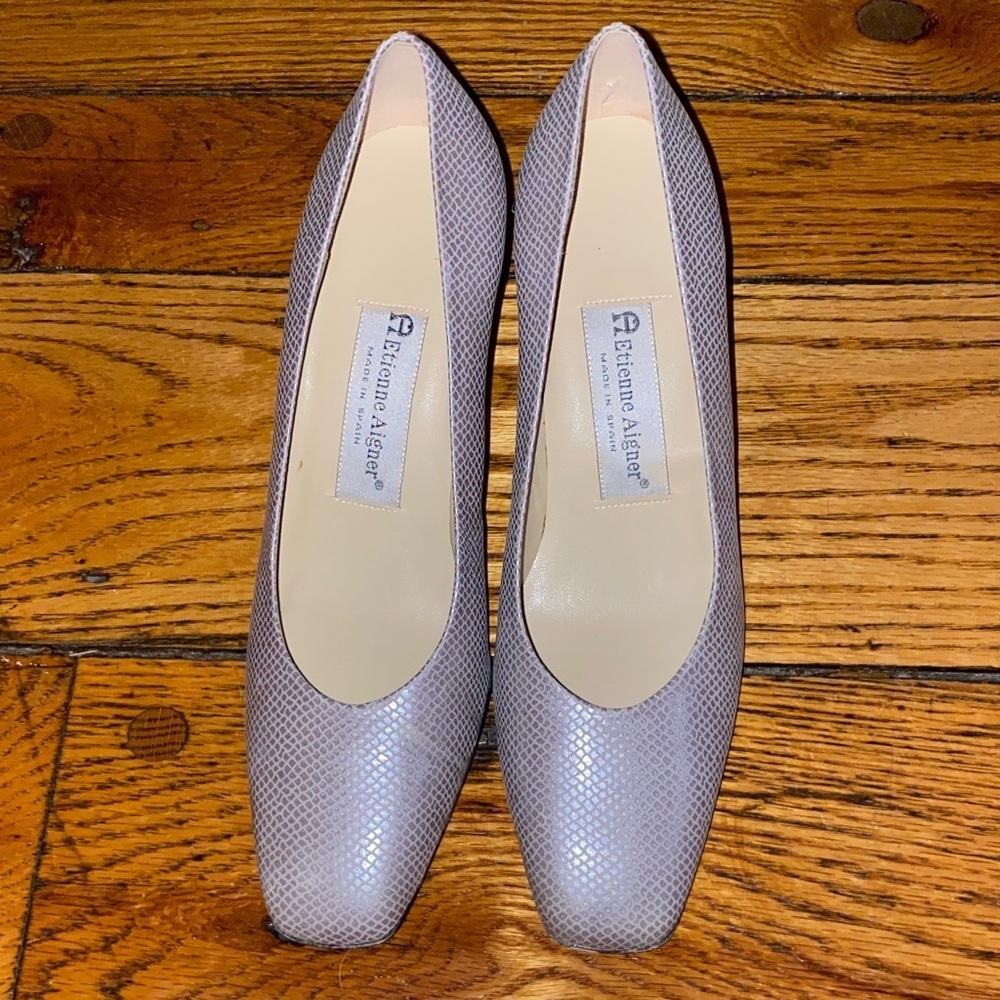 Etienne Aigner Women's Elegant Gray Heels